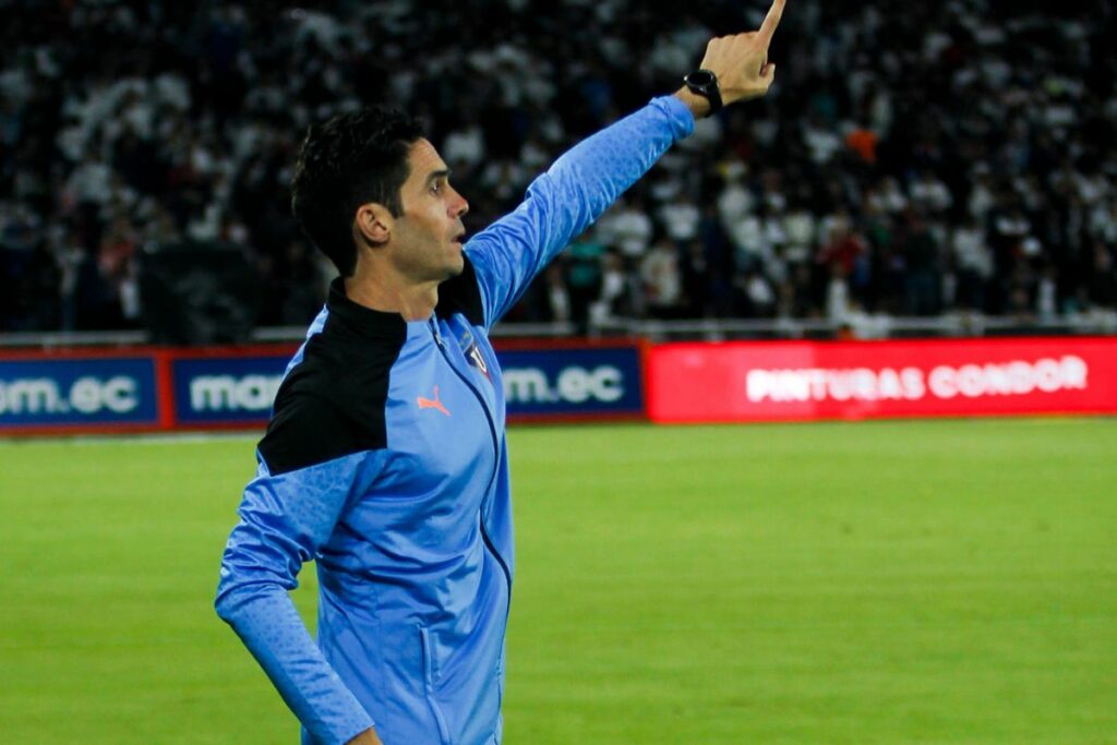 José Alcácer en Liga de Quito