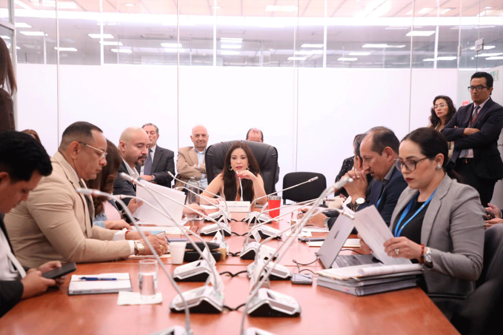 La Comisión de Fiscalización de la Asamblea en un seguimiento por la crisis de la Unidad de Análisis Financiero. Foto: X Comisión Fiscalización