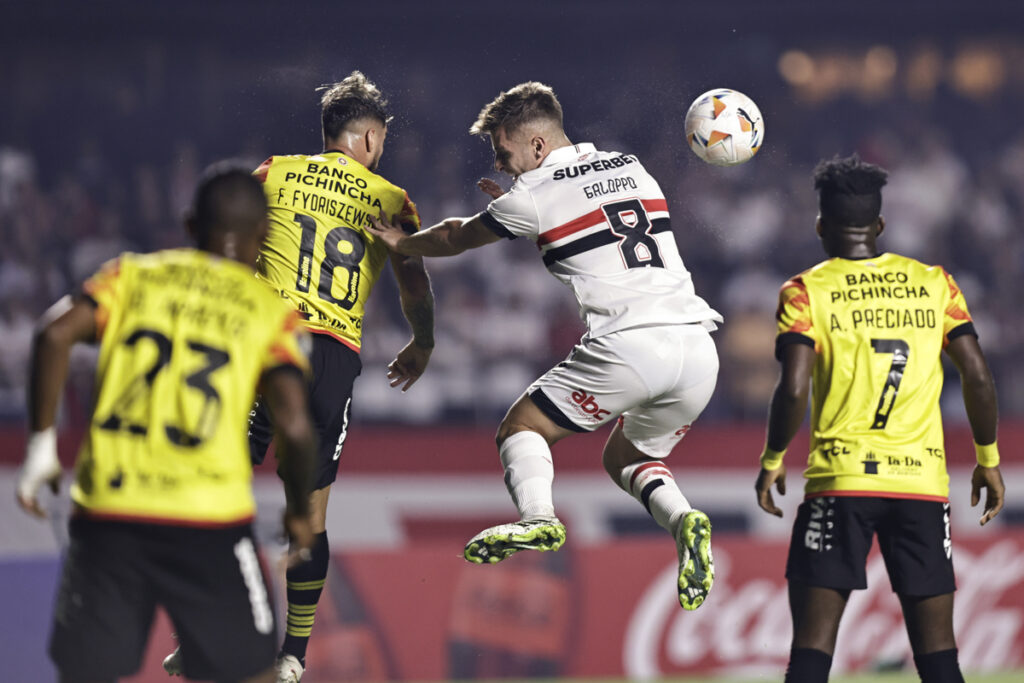 Imagen de Barcelona SC y Sao Paulo