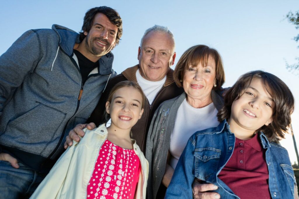 Diversidad de familias en la sociedad actual. Foto: Freepik.