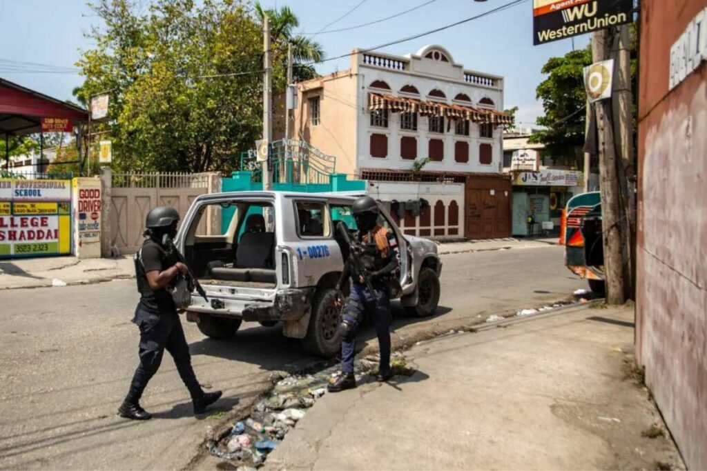 Patrullaje policial en Haití