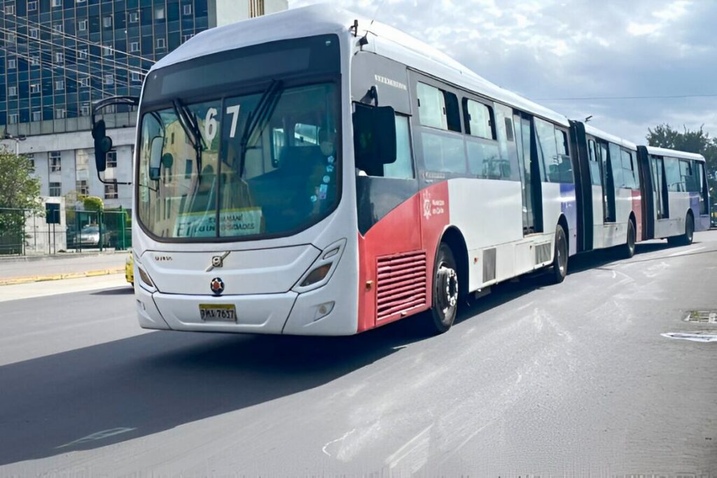 Cambios en los horarios de transporte público en Quito.