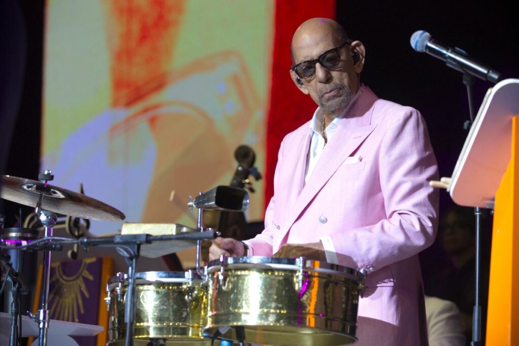 El timbalero Willie Rosario durante un concierto celebrado en el Coliseo José Miguel Agrelot, en San Juan (Puerto Rico)