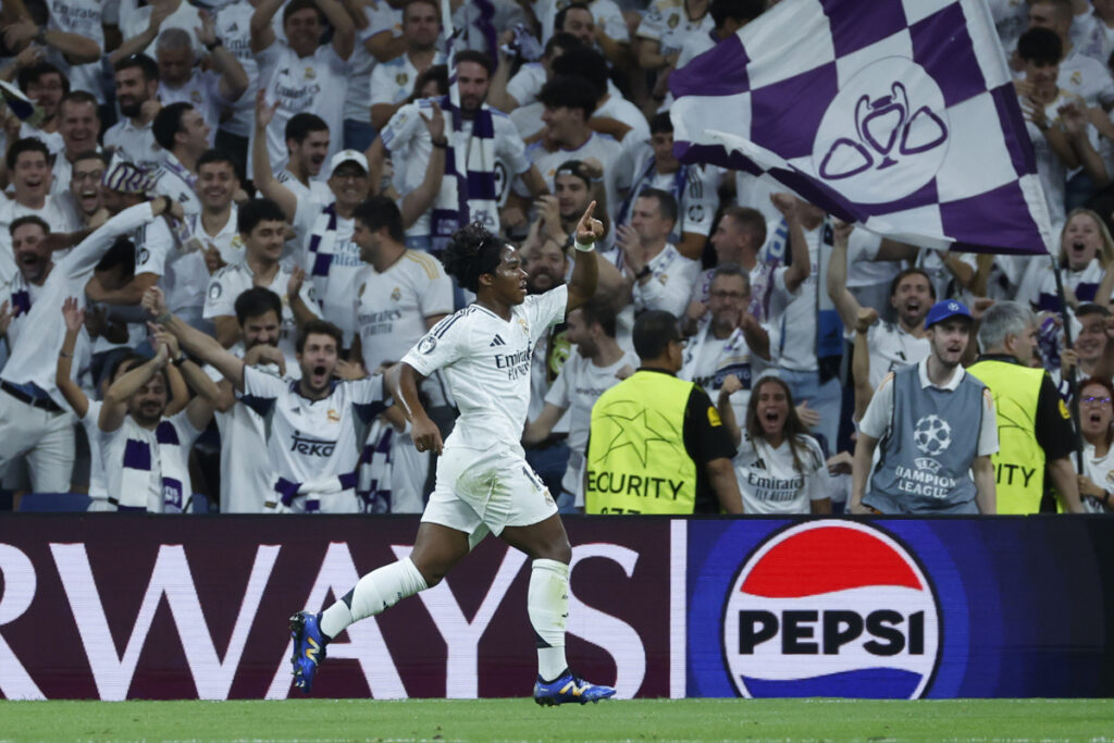 Celebración de un gol durante un encuentro de la UEFA Champions League.