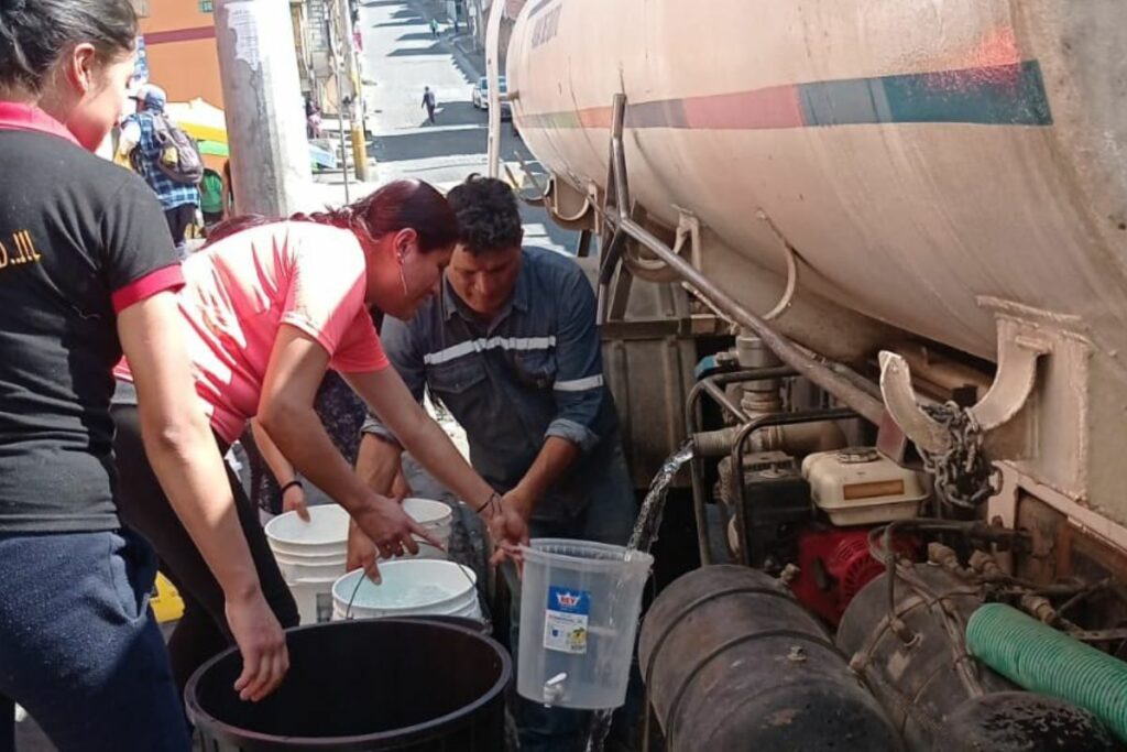 Imagen ilustrativa de distribución de agua en Quito