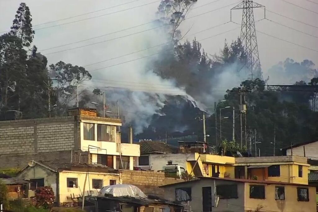 Otra imagen relacionada a la emergencia en Alóag