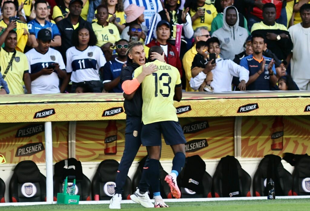 Imagen destacada del gol de la Selección de Ecuador ante Perú.