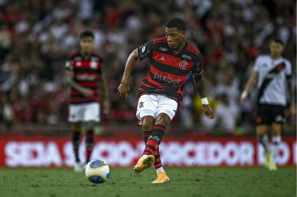 Imagen de Gonzalo Plata en su debut con Flamengo