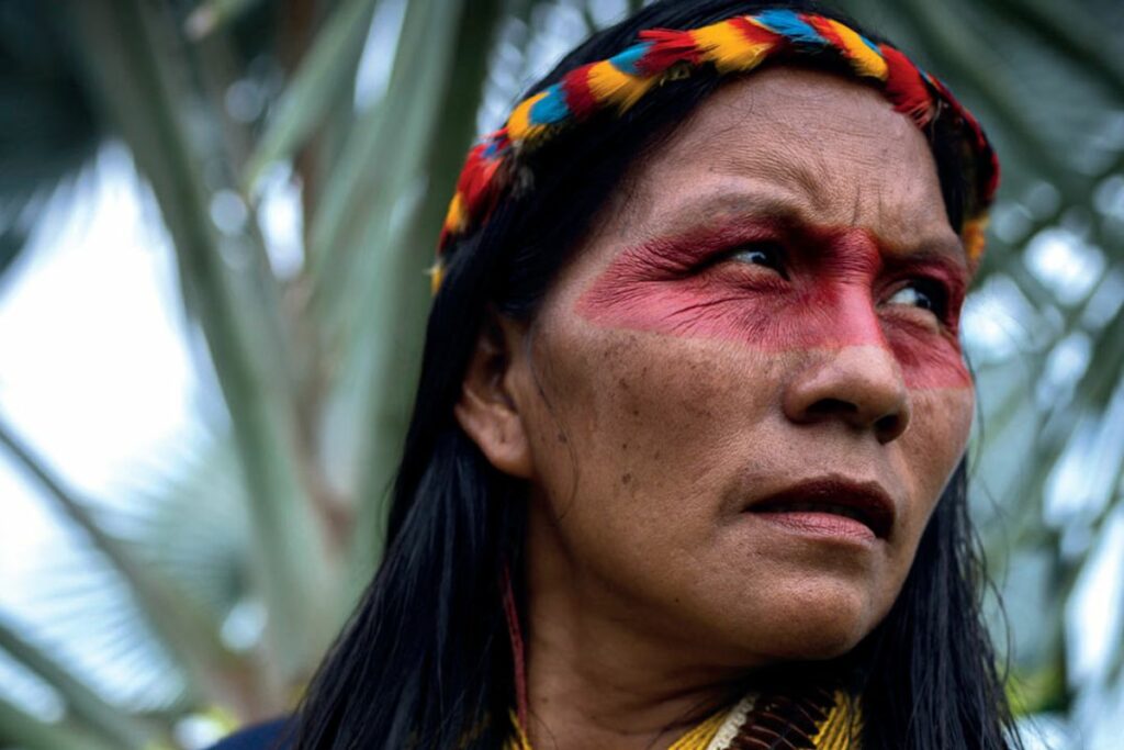 Alicia Cahuiya, activista Waorani, es reconocida por su defensa del Yasuní. Foto: www.nanmagazine.com.