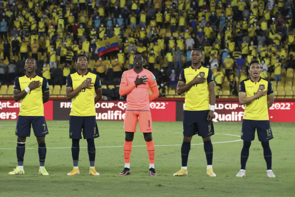 Jugadores de la Selección de Ecuador en el estadio Monumental en el 2022.